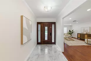 211 Faust Ln, Houston, TX 77024 - Photo 12