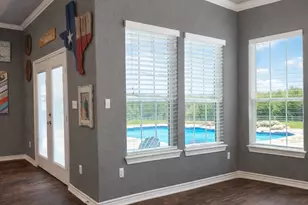 4726 Oyster Ln, Bay City, TX 77414 - Photo 10