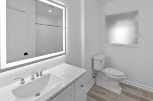 2131 Counter Point Dr, Houston, TX 77055 - Photo 10