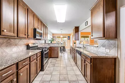 1805 Majestic Oak Drive, Pearland, TX 77581 - Photo 4