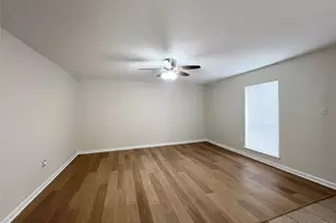 130 Oyster Creek Dr, Lake Jackson, TX 77566 - Photo 2