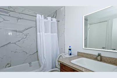 10920 Village Bend Lane #920, Houston, TX 77072 - Photo 16