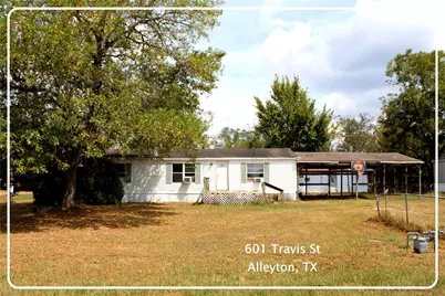601 Travis Street, Alleyton, TX 78935 - Photo 1