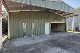 3814 Putnam Dr, Bacliff, TX 77518 - Photo 1