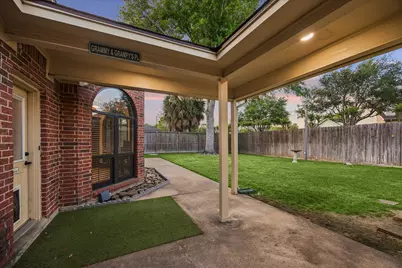 608 Westview Terrace Drive, Sealy, TX 77474 - Photo 18