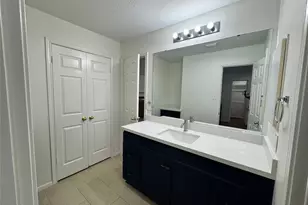 1718 Berkoff Dr, Sugar Land, TX 77479 - Photo 10