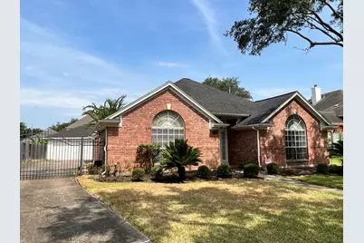 1718 Berkoff Drive, Sugar Land, TX 77479 - Photo 2