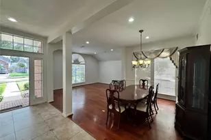 1718 Berkoff Dr, Sugar Land, TX 77479 - Photo 6