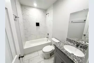 8215 Crestview Drive #B, Houston, TX 77028 - Photo 18
