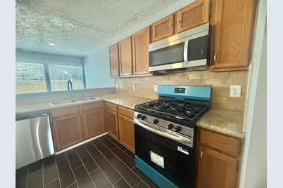 4731 Quillback Drive, Friendswood, TX 77546 - Photo 8