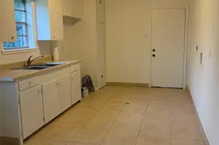 3403 Brill St, Houston, TX 77026 - Photo 2
