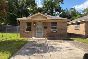 3403 Brill St, Houston, TX 77026 - Photo 1