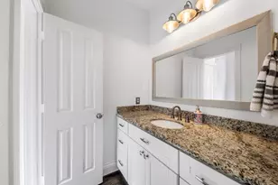 4742-40 Post Oak Timber Dr, Houston, TX 77056 - Photo 14