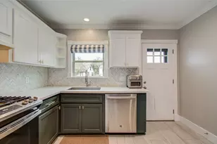 7409 Erath St, Houston, TX 77023 - Photo 10