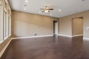9526 Barlow Springs Ln, Humble, TX 77396 - Photo 10