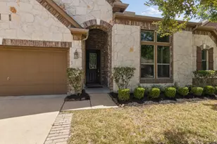 9526 Barlow Springs Ln, Humble, TX 77396 - Photo 2
