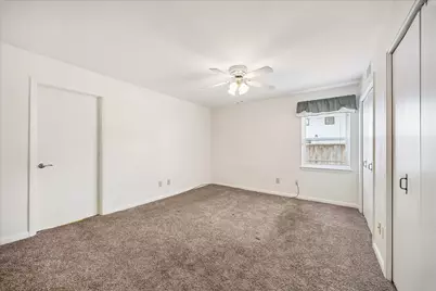 9110 Cliffwood Drive, Houston, TX 77096 - Photo 16