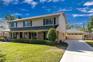 14735 Kellywood Ln, Houston, TX 77079 - Photo 2