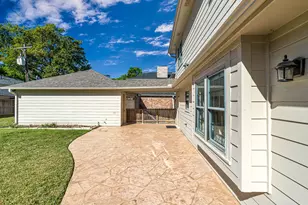 14735 Kellywood Ln, Houston, TX 77079 - Photo 38