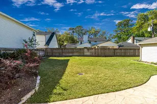 14735 Kellywood Ln, Houston, TX 77079 - Photo 38