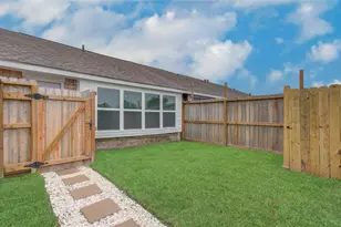 15448 Chipman Ln., Houston, TX 77060 - Photo 24