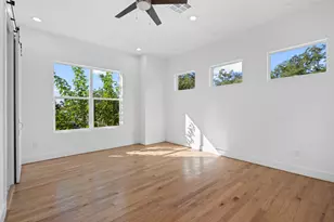 2022 Thonig Rd, Houston, TX 77055 - Photo 6