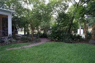 2404 Nottingham St, Houston, TX 77005 - Photo 2