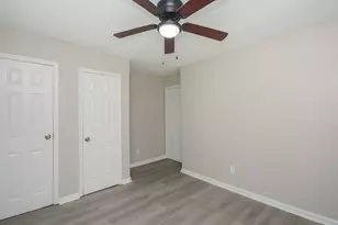 6014 Collingsworth St, Houston, TX 77026 - Photo 10