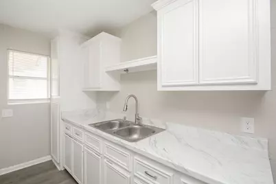 6014 Collingsworth Street #2, Houston, TX 77026 - Photo 6