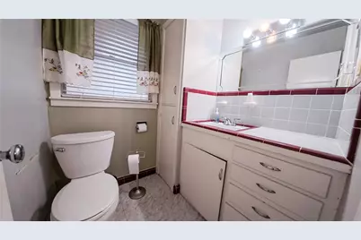 907 Peach Street, El Campo, TX 77437 - Photo 18