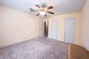 907 Peach St, El Campo, TX 77437 - Photo 10