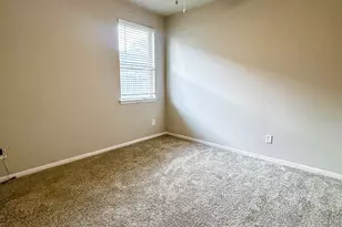 454 Westlake Lndg, Conroe, TX 77304 - Photo 12