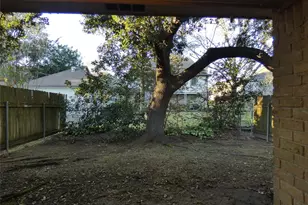 610 Golfview Dr, Richmond, TX 77469 - Photo 18