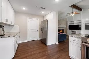 2907 Broadmoor Dr, Bryan, TX 77802 - Photo 4