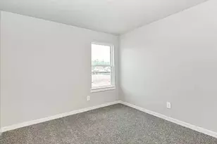 107 Bunker Hl Ct, Anahuac, TX 77514 - Photo 18