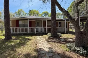 432 Young St, Livingston, TX 77351 - Photo 1