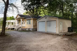 437 County Road 165 Dr, Boling, TX 77420 - Photo 4