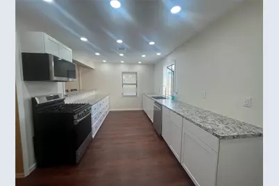 11874 Vanwood Street, Willis, TX 77318 - Photo 8