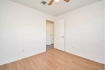 4906 E Orem Drive, Houston, TX 77048 - Photo 8