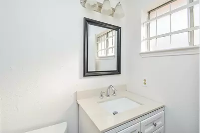 4906 E Orem Drive, Houston, TX 77048 - Photo 10