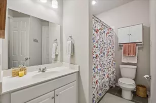 13317 Emerald Mallard Dr, La Marque, TX 77568 - Photo 8