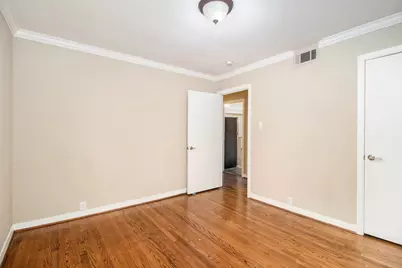 8418 Lorrie Drive, Houston, TX 77025 - Photo 20