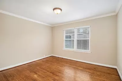 8418 Lorrie Drive, Houston, TX 77025 - Photo 16