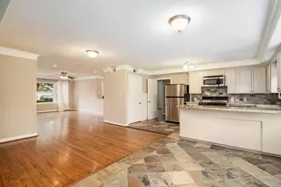 8418 Lorrie Dr, Houston, TX 77025 - Photo 6