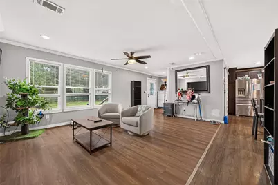 6023 Cheryl Lane, Rosharon, TX 77583 - Photo 8