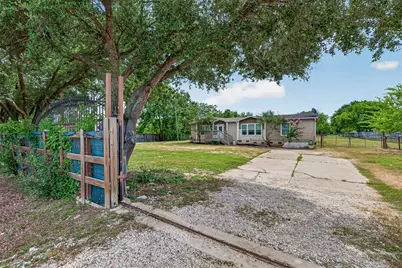 6023 Cheryl Lane, Rosharon, TX 77583 - Photo 2