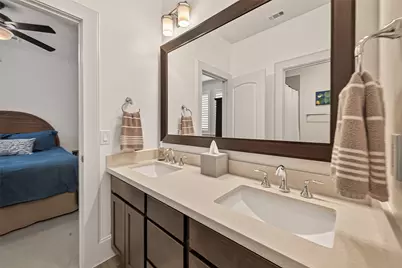 1607 W Rose Terrace Lane, Houston, TX 77055 - Photo 34