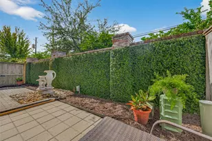 1607 W Rose Terrace Ln, Houston, TX 77055 - Photo 44