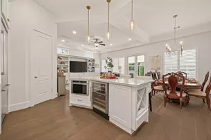 1607 W Rose Terrace Ln, Houston, TX 77055 - Photo 16