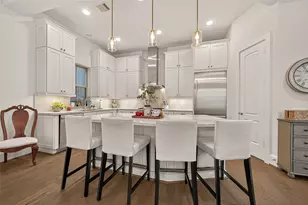 1607 W Rose Terrace Ln, Houston, TX 77055 - Photo 10